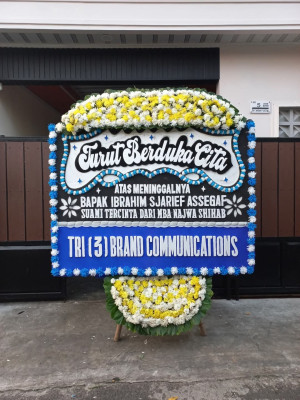 Papan Bunga Duka di Blega